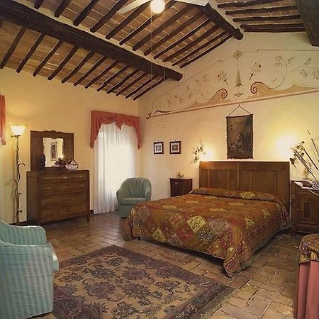 לינה וארוחת בוקר מונטלצ'ינו Palazzina Cesira מראה חיצוני תמונה