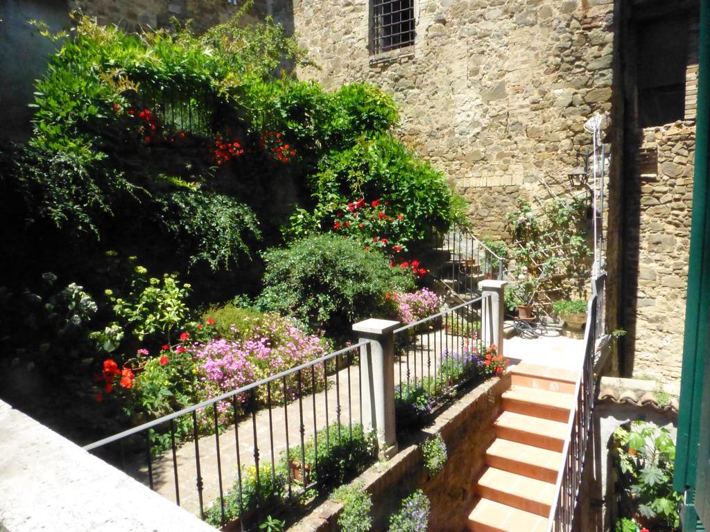 לינה וארוחת בוקר מונטלצ'ינו Palazzina Cesira מראה חיצוני תמונה
